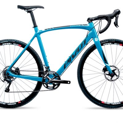 bicicleta fondo blanco